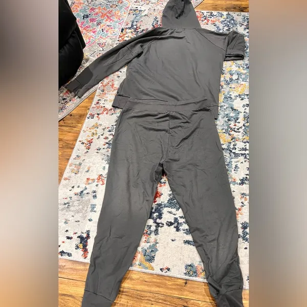 Boohoo Sweat Suit - Image 4
