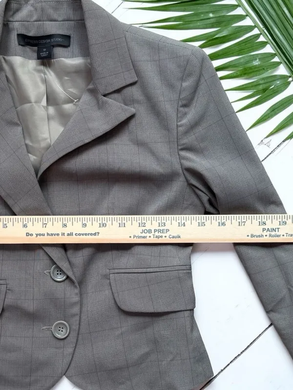 Express Design Studio Light Olive Gray Padded Shoulder Top Y2K NWOT Structured - Image 4