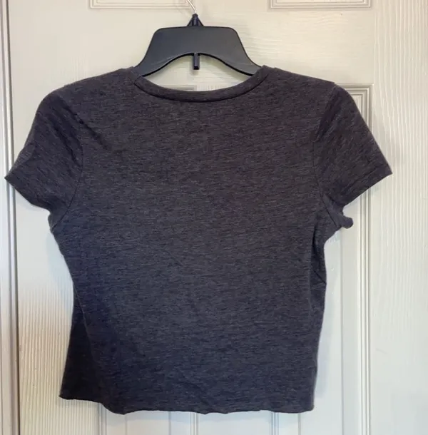 Old Navy Crop Top - Image 4