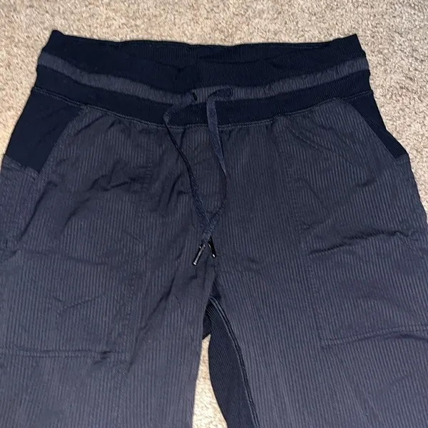 Lululemon Dance Studio Crop 25” Pants‎ Black 4 - Image 5