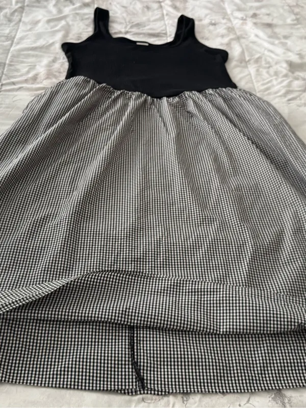 a new day Black Tank with Black-and-White Gingham Midi dress, size XL pinups - Image 15