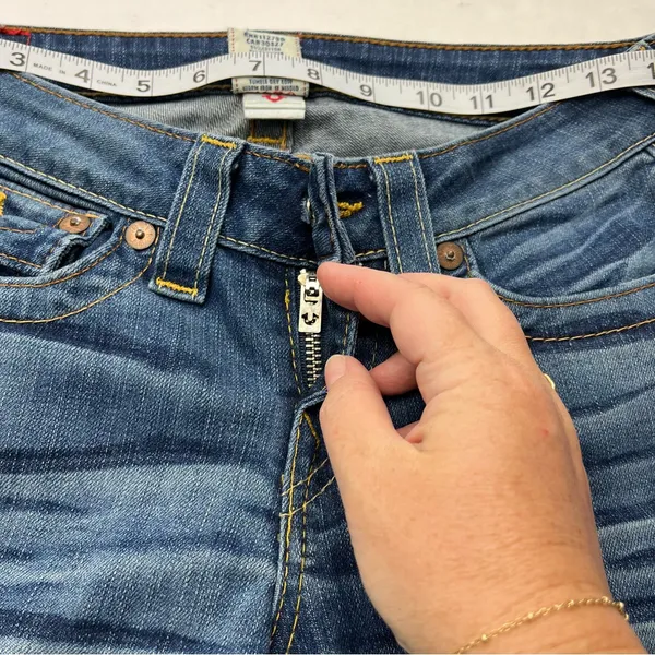 True Religion Becky Womens Size 27 Blue Denim Jean Distressed Low Rise *FLAWED‎ - Image 12
