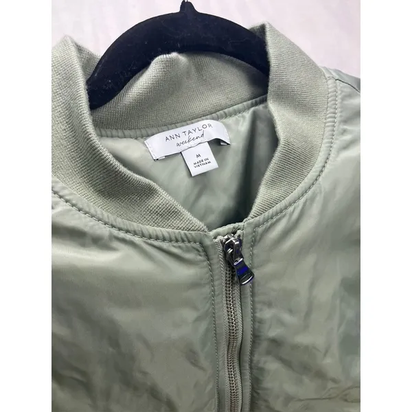 Ann Taylor Weekend Bomber Jacket Womens Medium Sage‎ Green Lightweight - Image 8