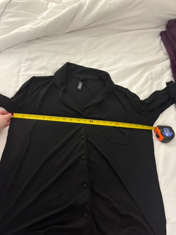 SKIMS Collared Button Down Pajama Top - Image 4