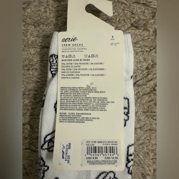 Aerie White NYC New York Iconic Snack Foods Crew Socks - Image 5