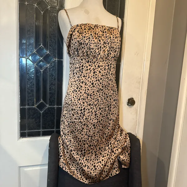 Leopard Print Slip Midi Dress – Cloud Ten Brown Size M - Image 3