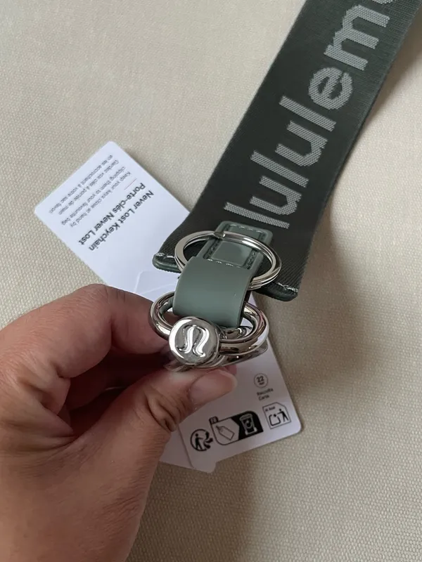 Lululemon Never Lost Keychain - Willow Leaf/Meadow Haze/Silver - Image 6