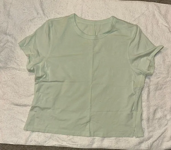 Lululemon Classic Fit Cotton Blend T-shirt - Image 2