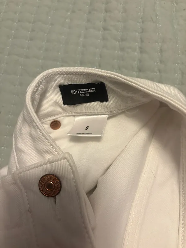 Express White Denim Shorts 0 - Image 2