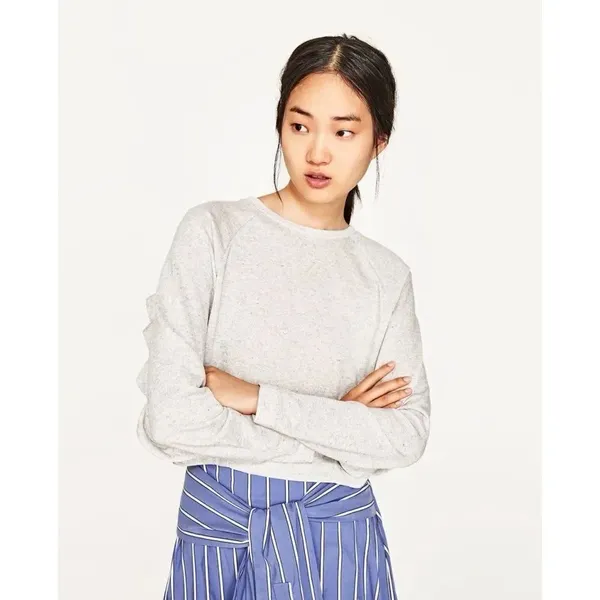 ✨ T-SHIRT WITH RUFFLED BACK✨ - Image 2