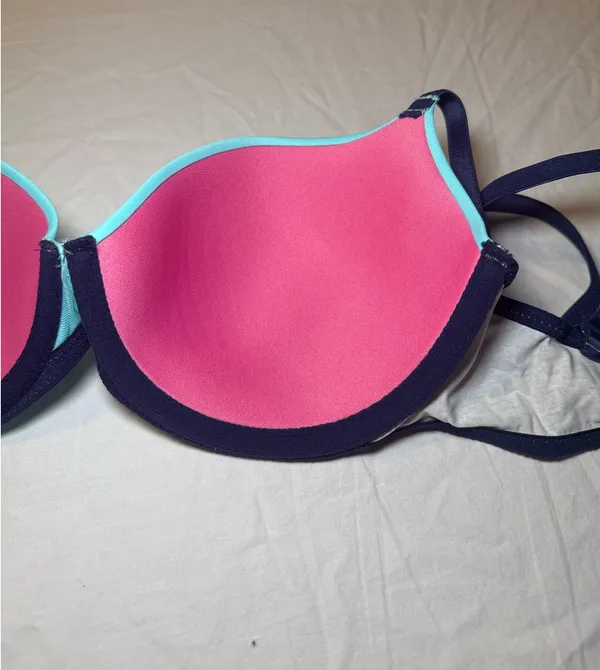Victoria's Secret Wear Everywhere Lightly Lined Bra 32D - Image 4