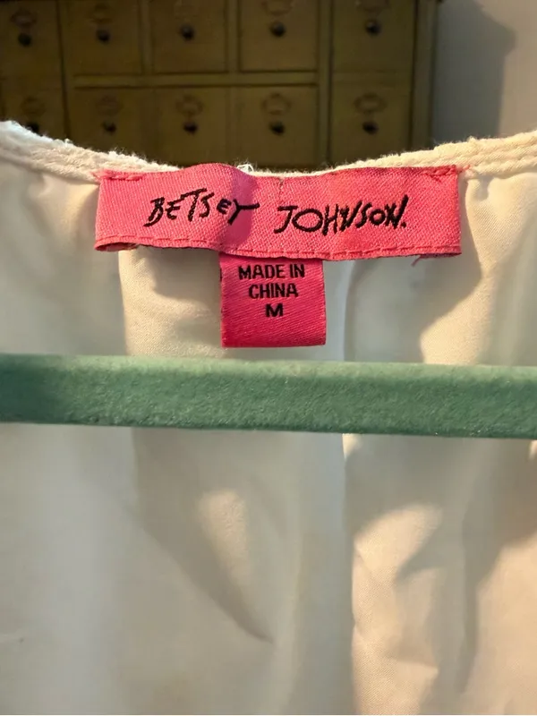 Betsey Johnson White Eyelet Midi Dress with Puff Sleeves - Image 4