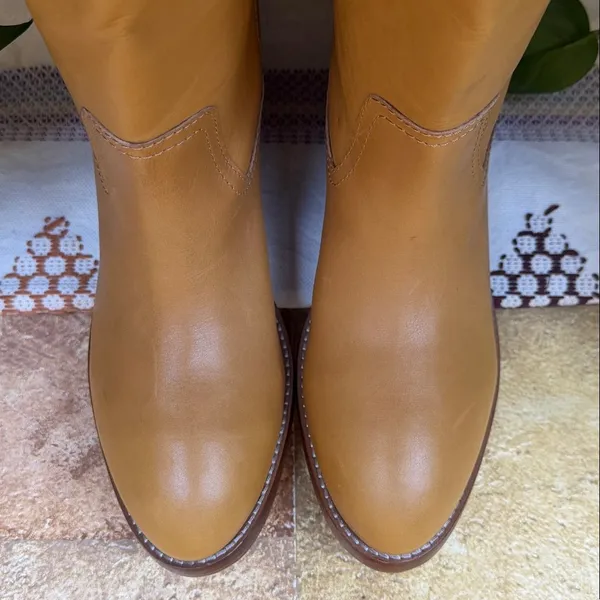 NEW Frye Women’s Camryn Leather Tall Pull-On Banana Knee-High Heel Boots Size 10 - Image 4