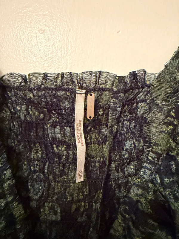 Free People Navy and Green Floral Puff Sleeve Peasant Blouse - Image 3