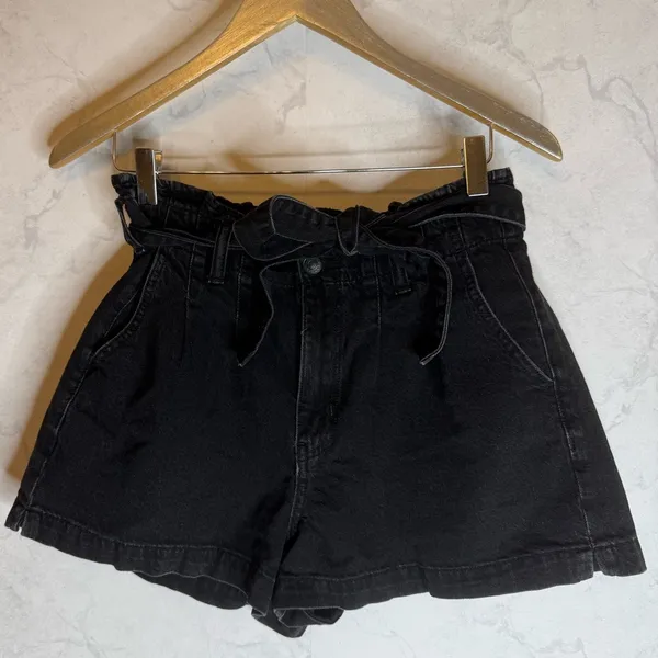 American Eagle Black Paperbag Mom Jean Shorts - Image 3