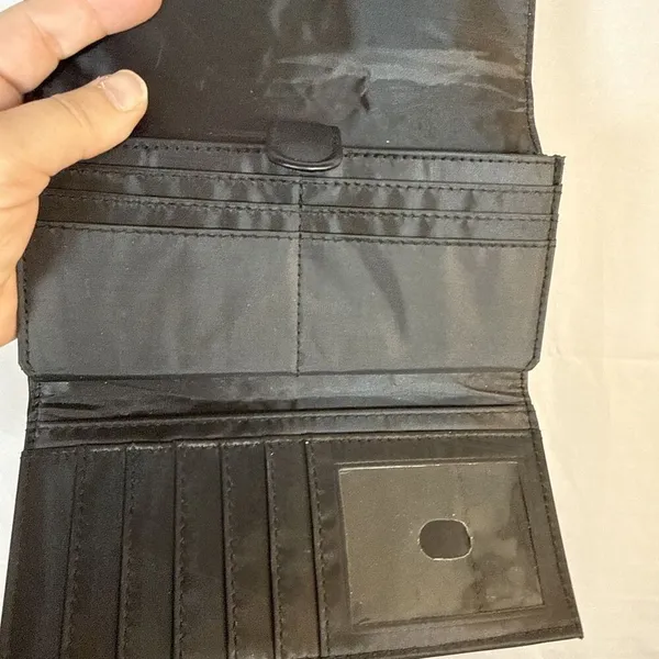 Unbranded Travel Large Trifold Leather Wallet - Black Preowned - Image 7
