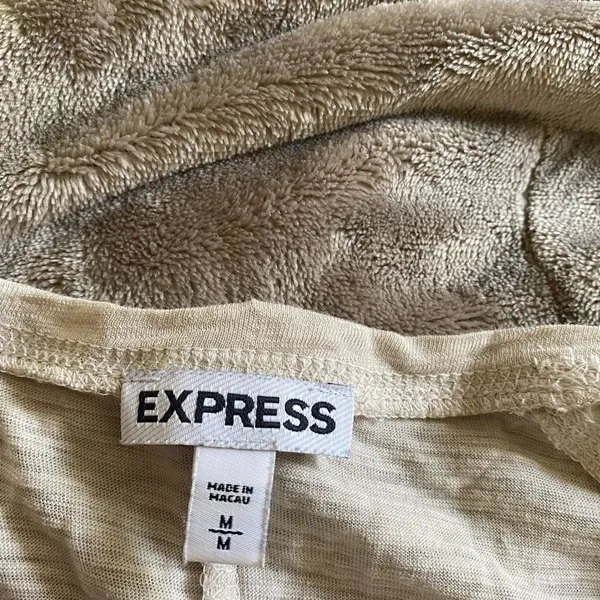 Express  Metallic Sequin Heart Long Sleeve Top Size Medium - Image 4