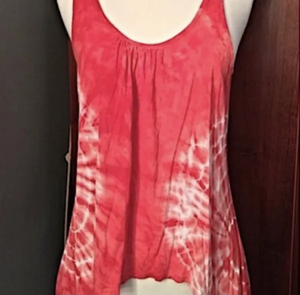 Love Notes Boho Coral Red Tie-Dye Tank Top - Image 2