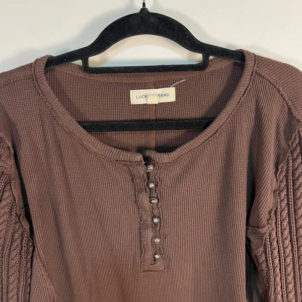 Lucky Brand Womens Brown Waffle Knit Henley‎ Top Cable Knit Sleeves Large boho - Image 2