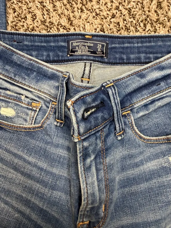 Abercrombie & Fitch Super Skinny Jeans - Image 6