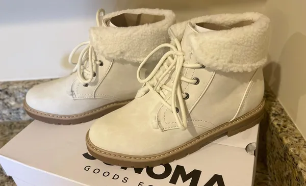 Sonoma Winter Women Boots - Image 3
