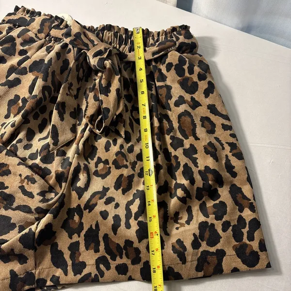 NWT Oddi Plus Sized Leopard Animal Print Corduroy Belt Paper Bag‎ Shorts Size 2X - Image 7