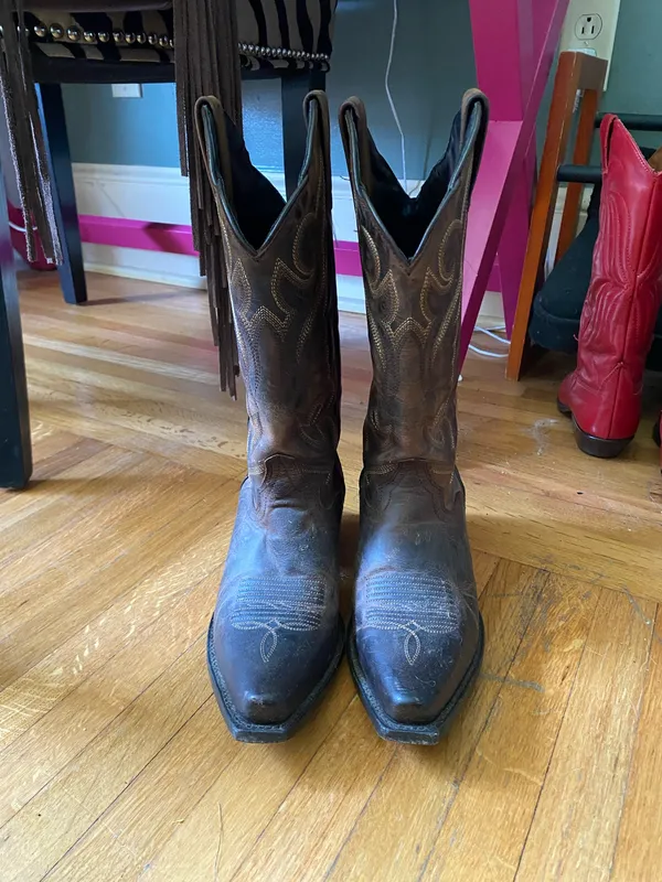 Cowgirl Boots Brown Size 6.5 - Image 6