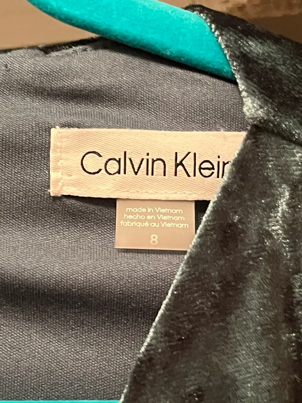 NWOT 8 Calvin Klein Dark Green Velvet Long-Sleeve Sheath Cocktail Women’s Dress - Image 9