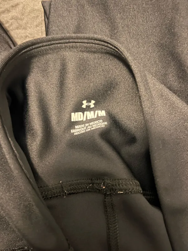 Medium Under Armour Leggings - Image 2