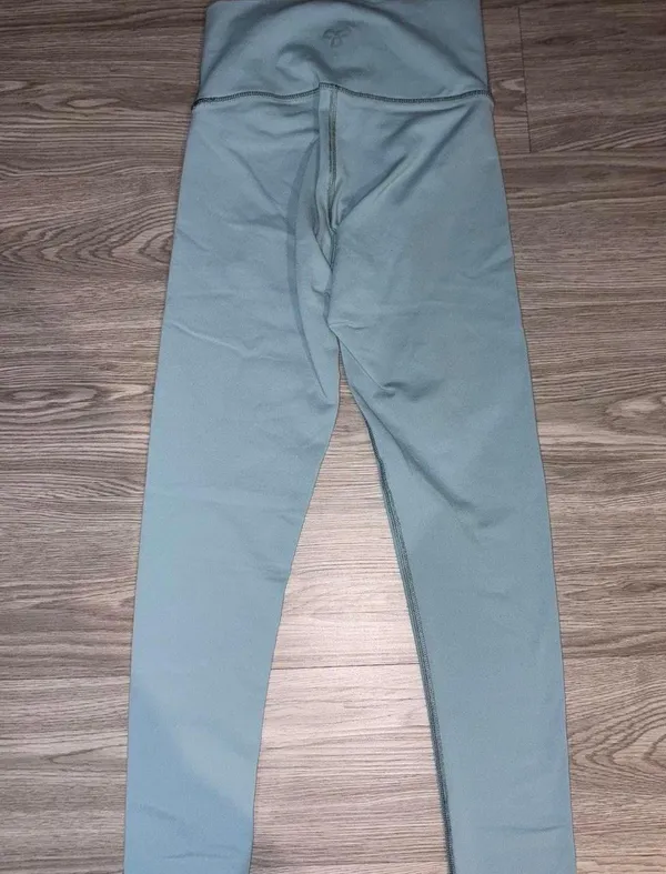 Aritzia TNA Light Blue Athletic Leggings  - Image 5