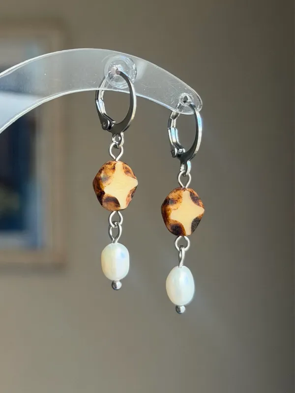 Handmade boho chic quality Czech glass beads & pearl dangle earrings💛 - Image 2