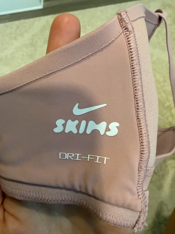 NikeSKIMS Matte Women's Contour Cami Bra Size S-DD - Image 6