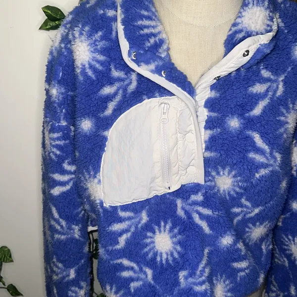 Pacsun Electric Periwinkle Colored Sherpa Teddy Jacket - Image 2