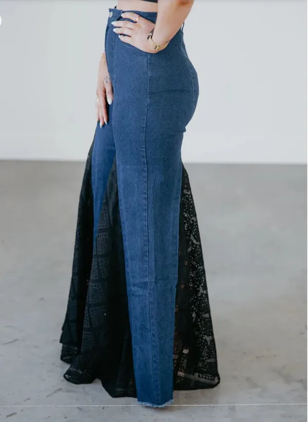Boutique Wisteria Lane flare Jeans - Image 10
