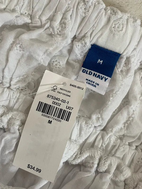 Old Navy Tie-Shoulder White Cotton Eyelet Peplum Top size M NWT - Image 6