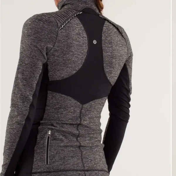 Lululemon Star Runner Pullover (First Release) black 4 - Image 2