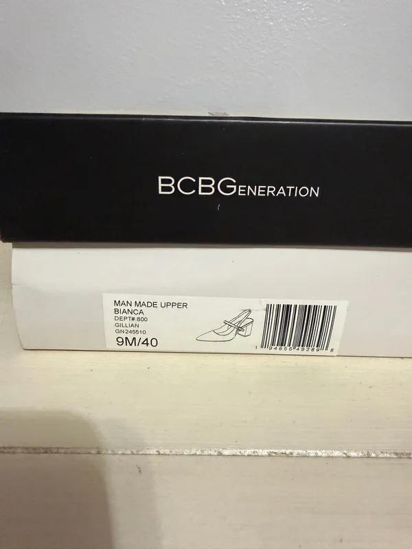 BCBG Women’s Size 9 Heels - Pre-Owned Condition Elevate your wardrobe with these classic Women’s Size 9 heels by BCBG! Perfect for dressing up a night-out outfit, adding sophistication to workwear, or styling for special events. Brand: BCBG Size: Women's 9 Condition: Pre-owned / Worn condition with light signs of wear throughout. They could use a light cleaning to look their absolute best, but still have plenty of life left! Ships quickly and with care from a smoke-free home. Feel free to reach out with any questions or send reasonable offers! - Image 4