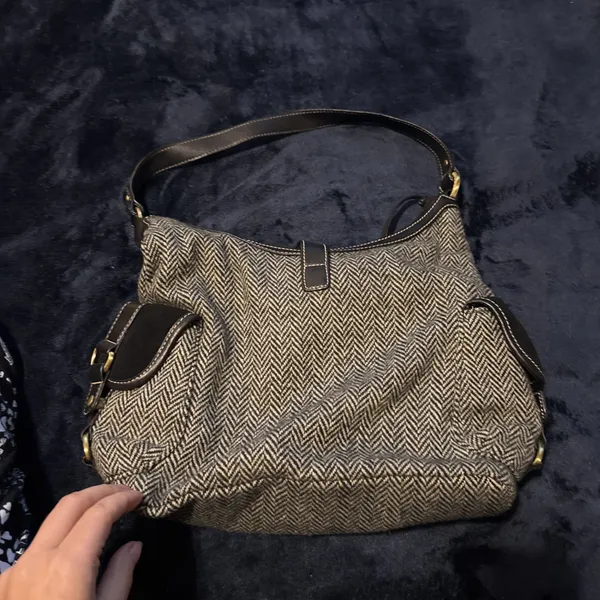 Chaps Black and Gray Herringbone Wool Blend Shoulder Bag - Image 3