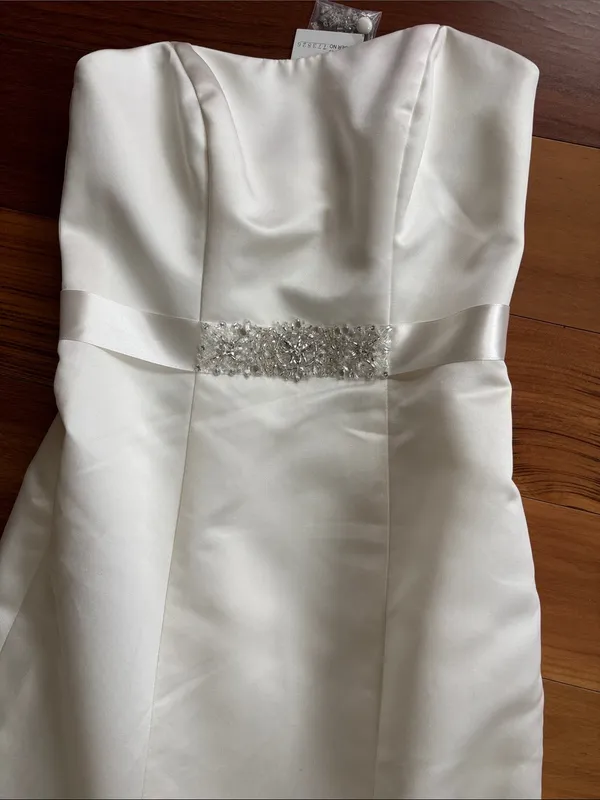NWT David’s Bridal wedding gown - Image 5