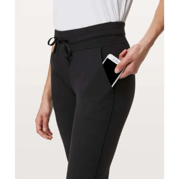Lululemon Ready To Rulu Pant Joggers in Black - Image 4