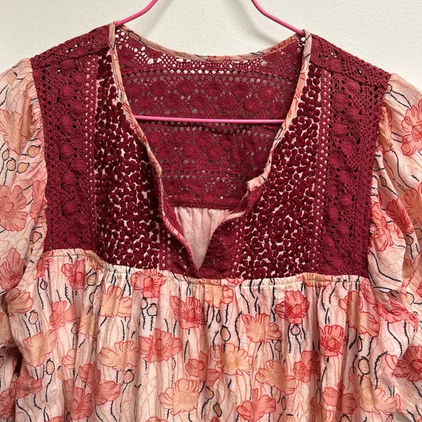 Floral Silk Blend Peasant Blouse with Lace Detail - Image 2