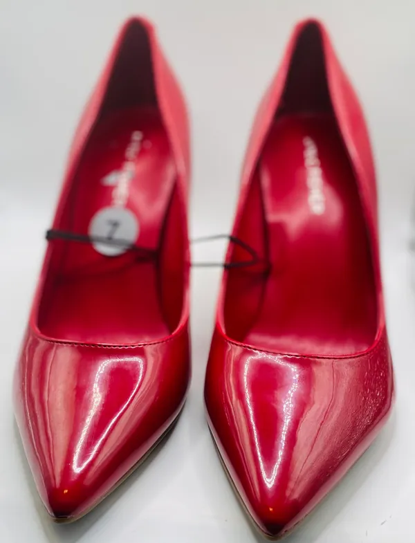 Marc Fisher New women's Red stiletto 4 inch heel pointed - Image 2