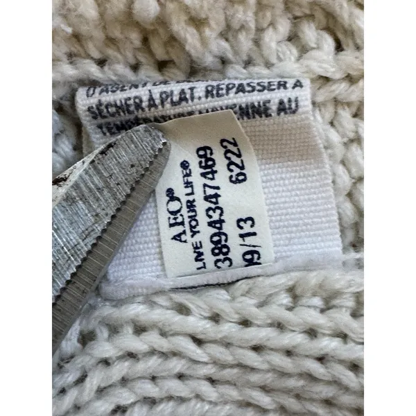 American Eagle Cable Knit Cowl Neck Sweater Cream‎ Ivory Chunky Cozy Size Medium - Image 8