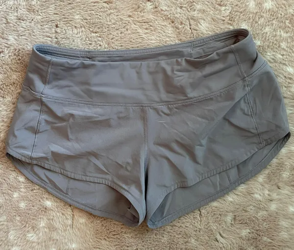 Lululemon Shorts 3” - Image 2