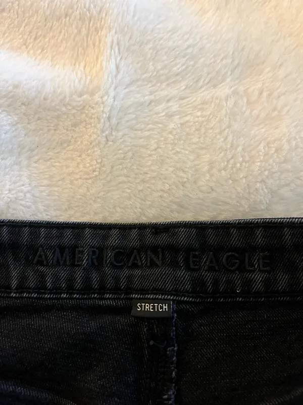 American Eagle Denim Stretch Black Shorts - Image 4