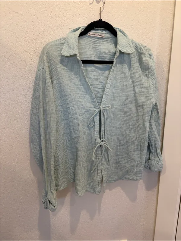 Abercrombie & Fitch Long-Sleeve Oversized Tie-Front Gauzy Shirt Size L - Image 4