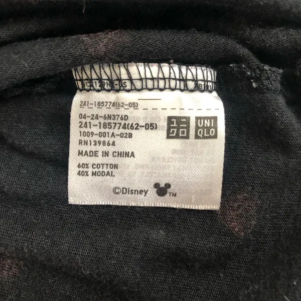 Uniqlo UT Disney Black and Red Snow White Poison Apple Tee Shirt - Image 7