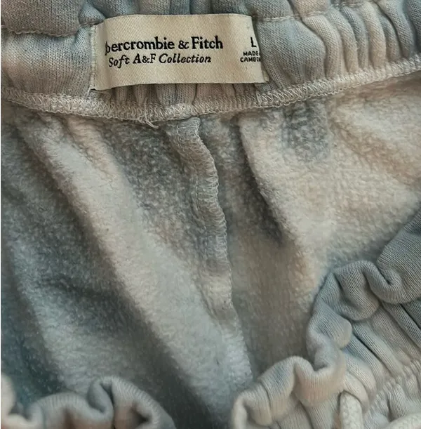Abercrombie Lounge Matching Set - Image 5
