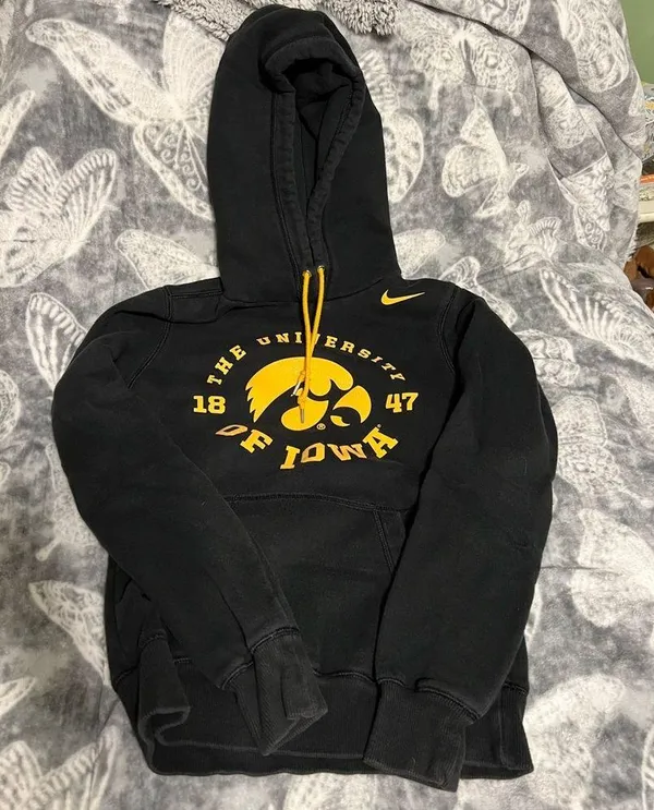 Nike University of Iowa Sweatshirt - Image 2