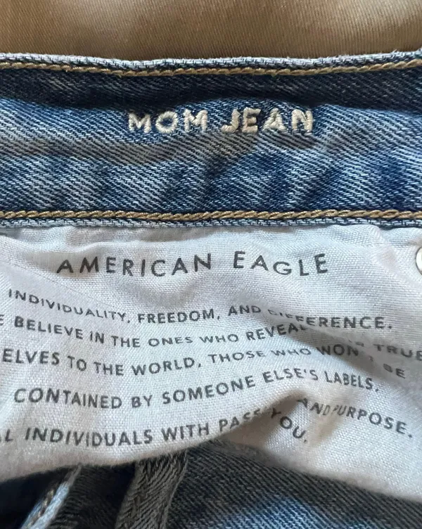 Mom Cropped Jeans Sz 8 - Image 8
